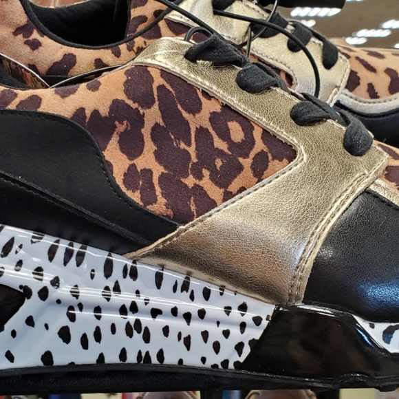 SteveMadden Boomer LeopardPrint sneakers NEW STOCK - Picture 3 of 8